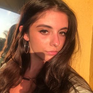 Meet your Posher, Alexandra